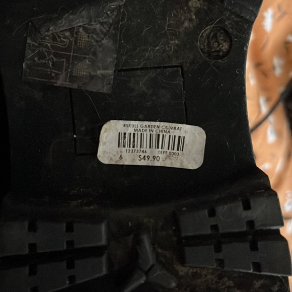 HOT TOPIC: Floral skull boots (6w US) - Picture 5 of 5